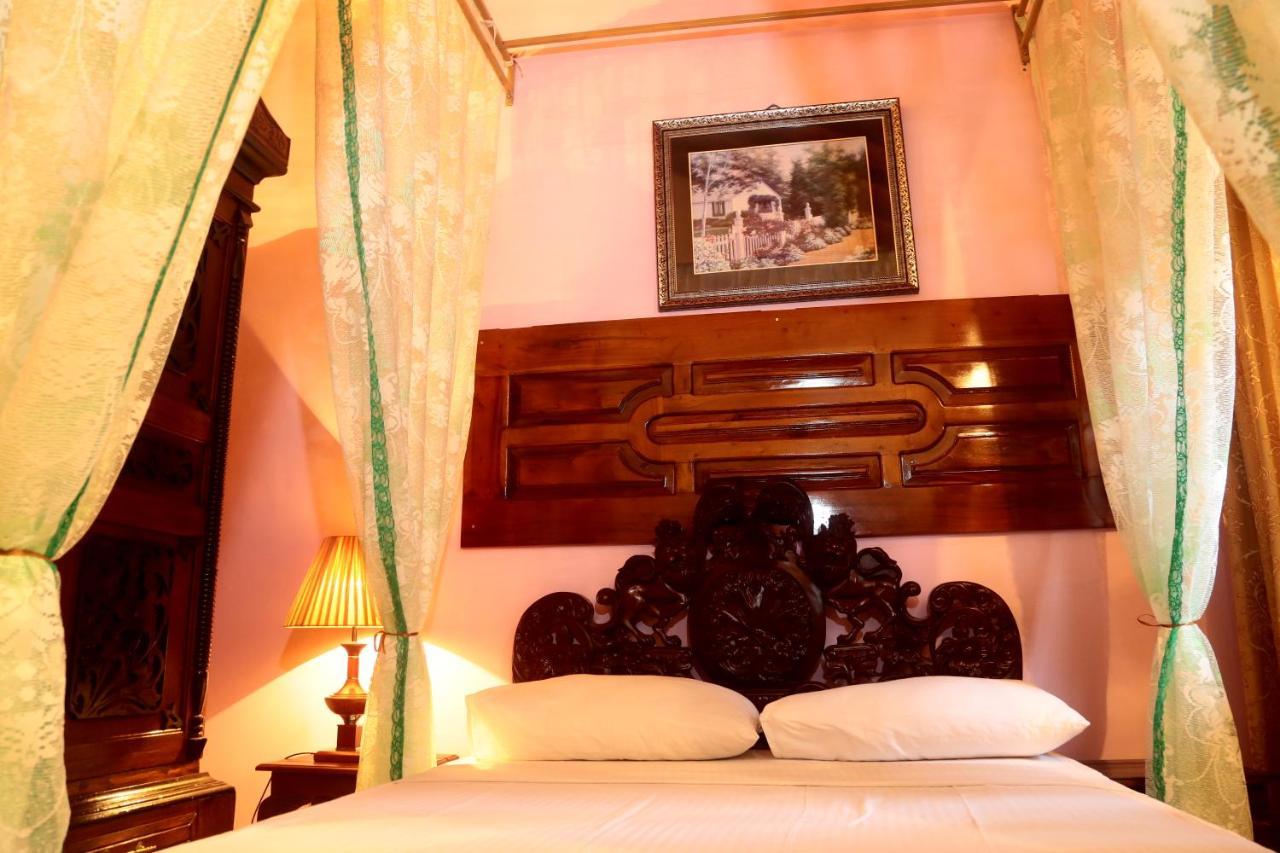 The Castle Villa Katunayaka