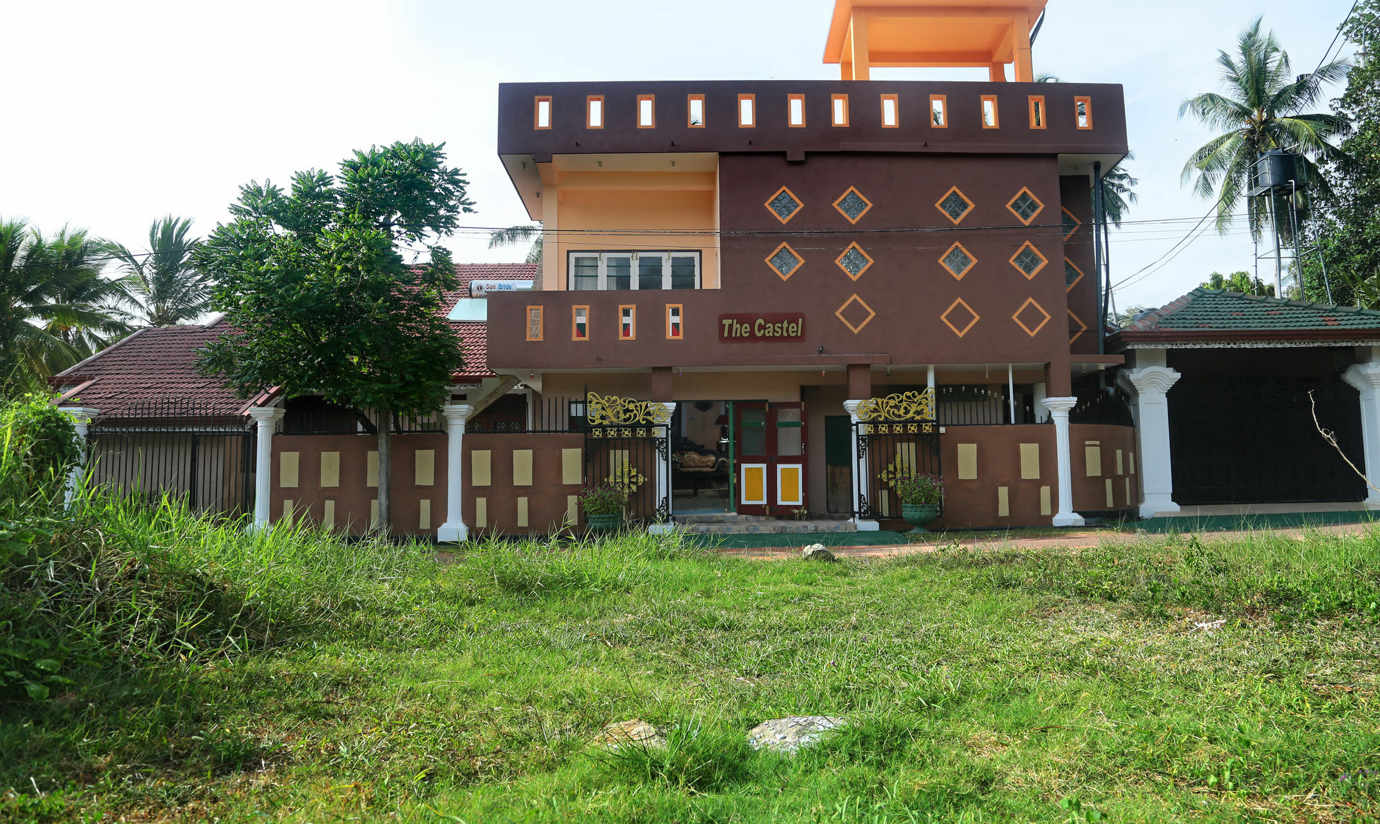 The Castle Villa Katunayaka